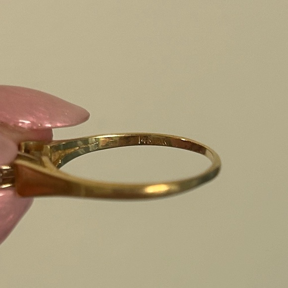 Classic 14K Solid Yellow Gold Ring with Diamond Gemstone 🤍 - Picture 6 of 6